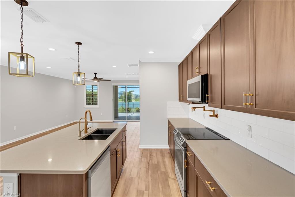 CRESCENT GROVE - Residential