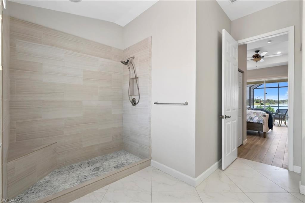 VALENCIA LAKES - Residential Lease