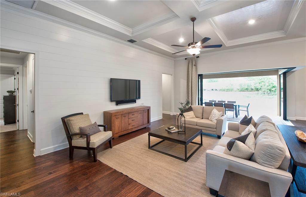 CORKSCREW SHORES - Residential