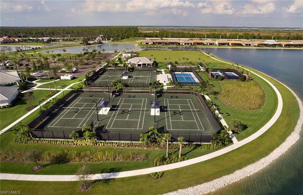 CORKSCREW SHORES - Residential