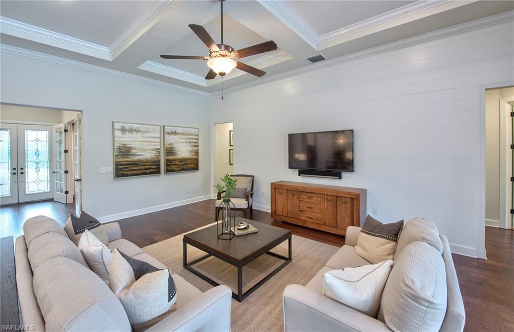 CORKSCREW SHORES - Residential