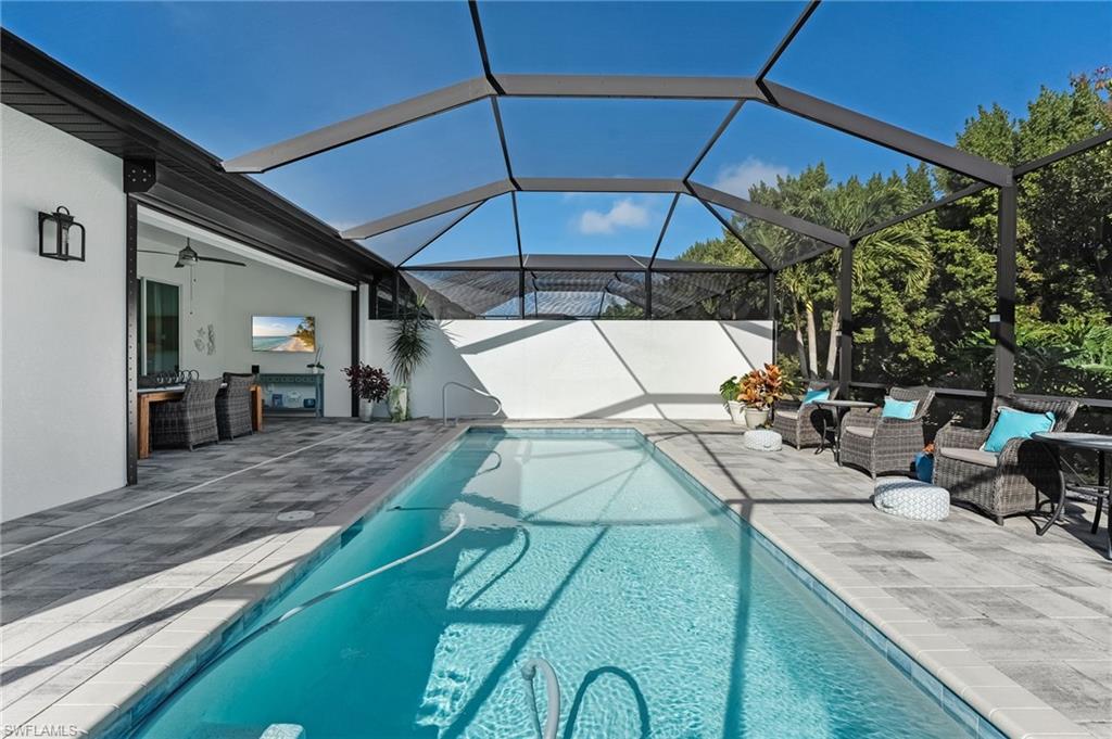 RIVERSIDE AVENUE VILLAS - Residential