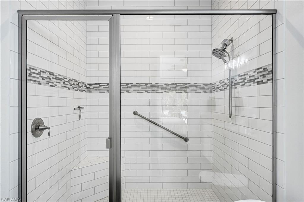 RIVERSIDE AVENUE VILLAS - Residential