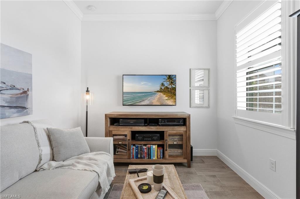 RIVERSIDE AVENUE VILLAS - Residential