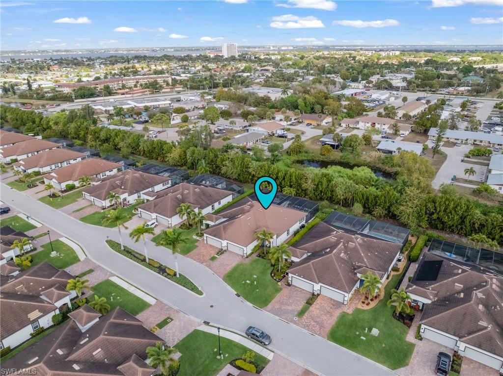 RIVERSIDE AVENUE VILLAS - Residential