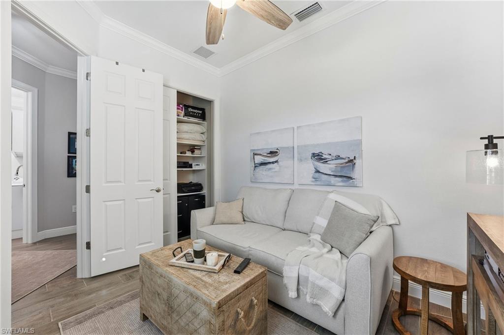 RIVERSIDE AVENUE VILLAS - Residential