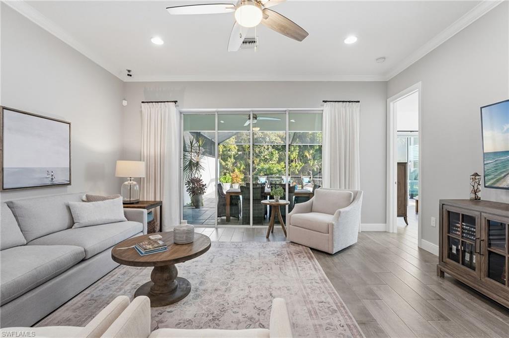 RIVERSIDE AVENUE VILLAS - Residential