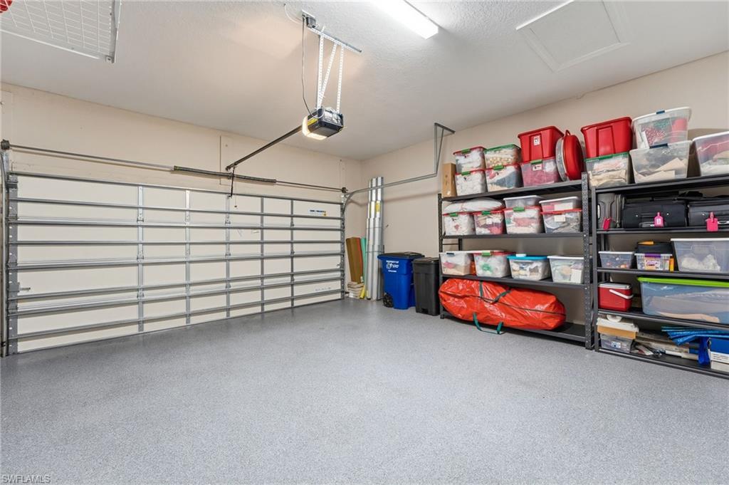 RIVERSIDE AVENUE VILLAS - Residential