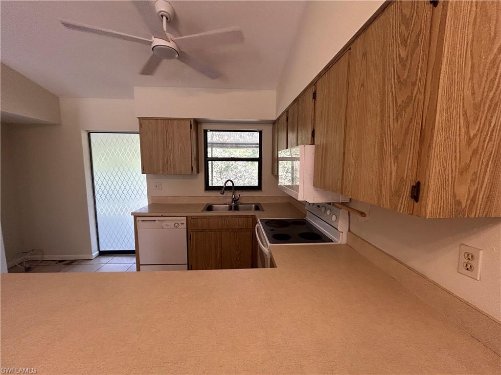 SAN CARLOS PARK - Residential Lease