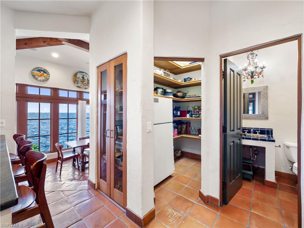 SUNSET COVE - Residential