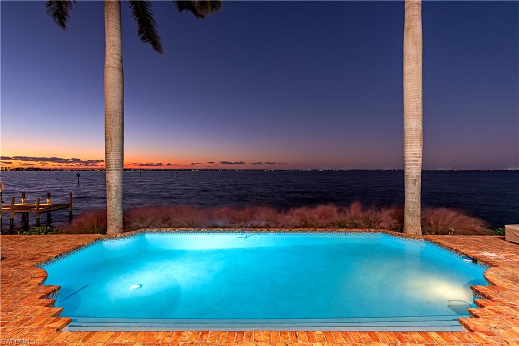 SUNSET COVE - Residential