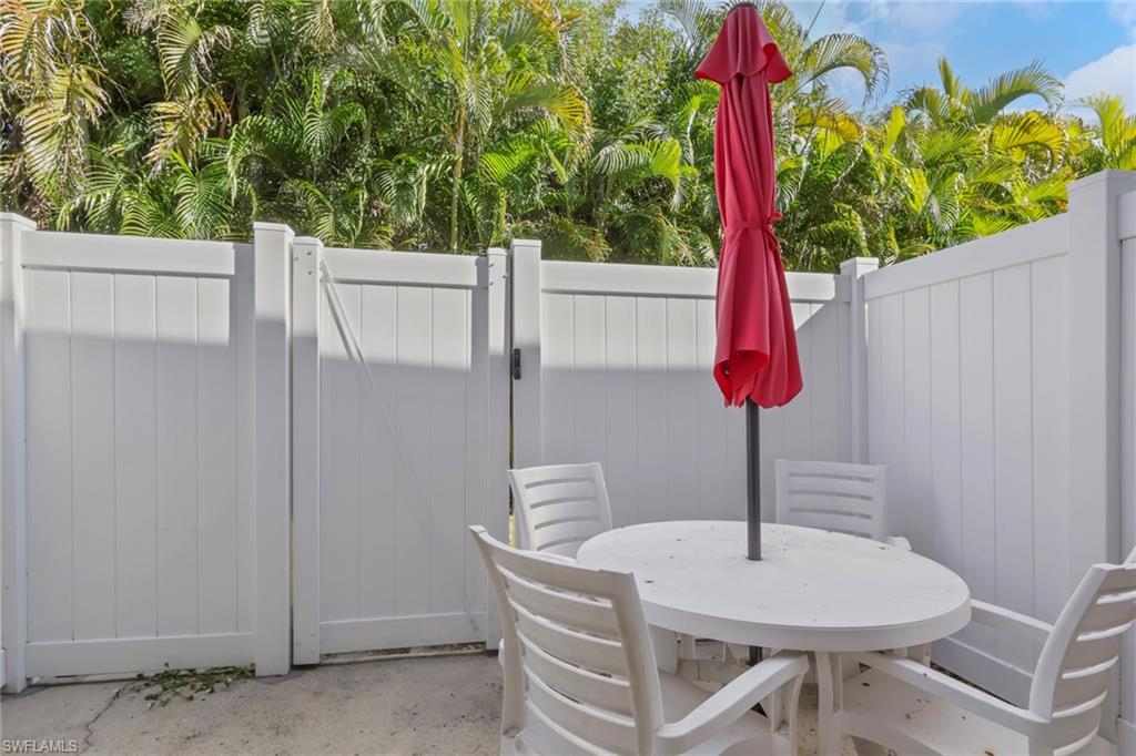 CAPE GARDENS CONDO - Residential