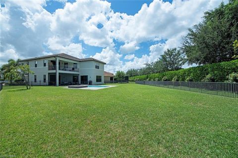 A home in NAPLES