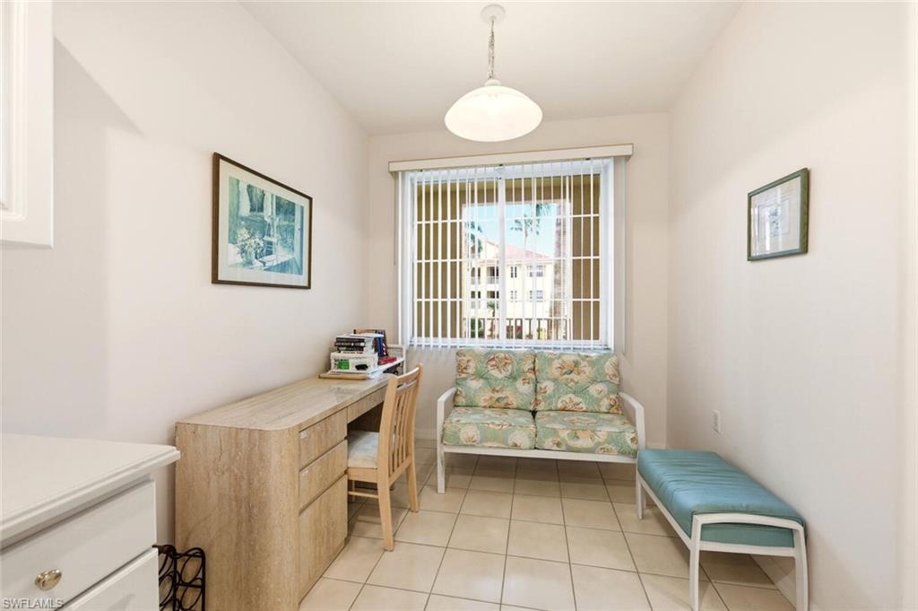 LAKE BARRINGTON - Residential