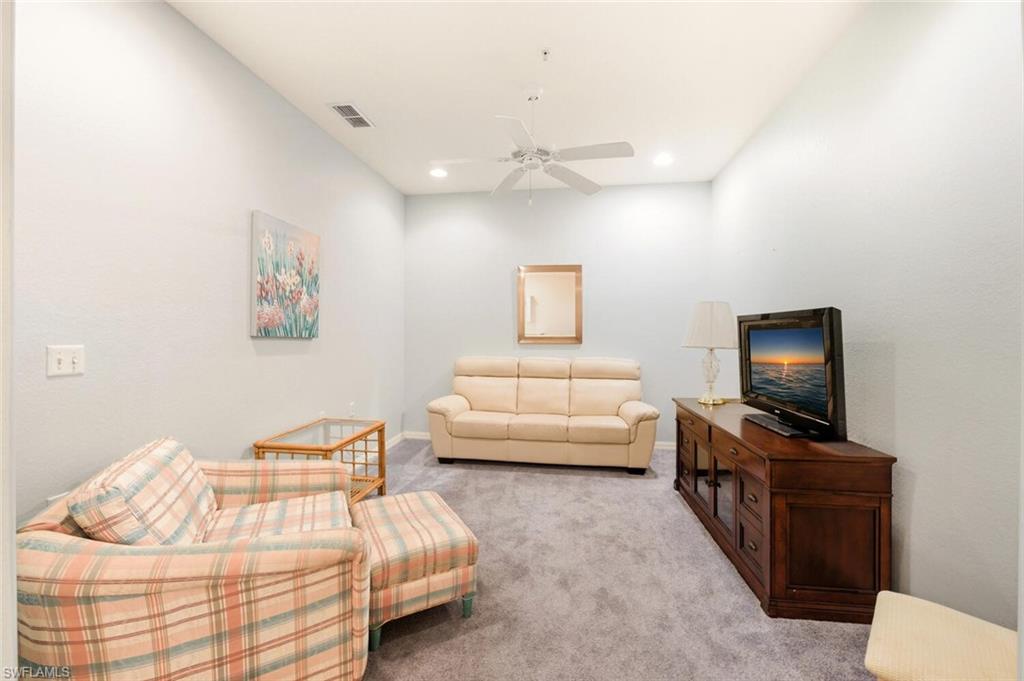 LAKE BARRINGTON - Residential