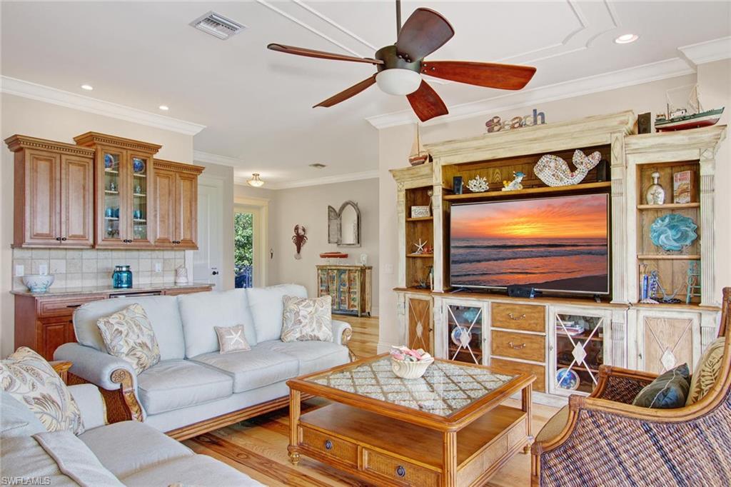 SOUTH SEAS PLANTATION RESORT - Residential