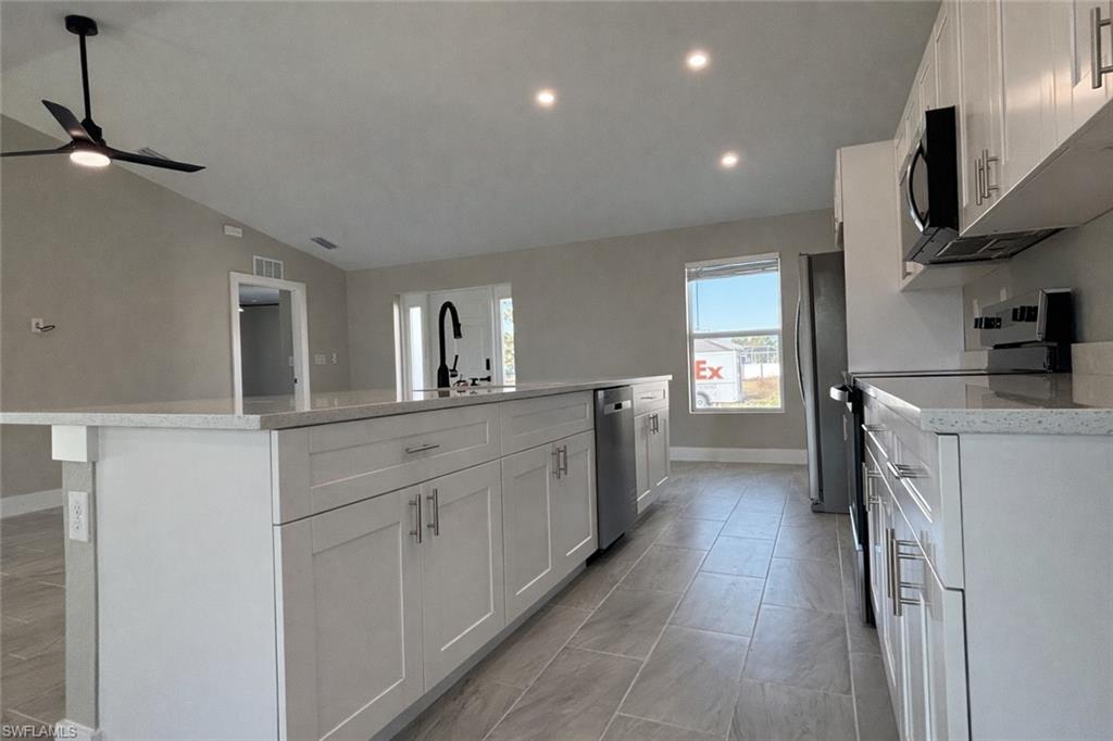 CAPE CORAL - Residential Lease