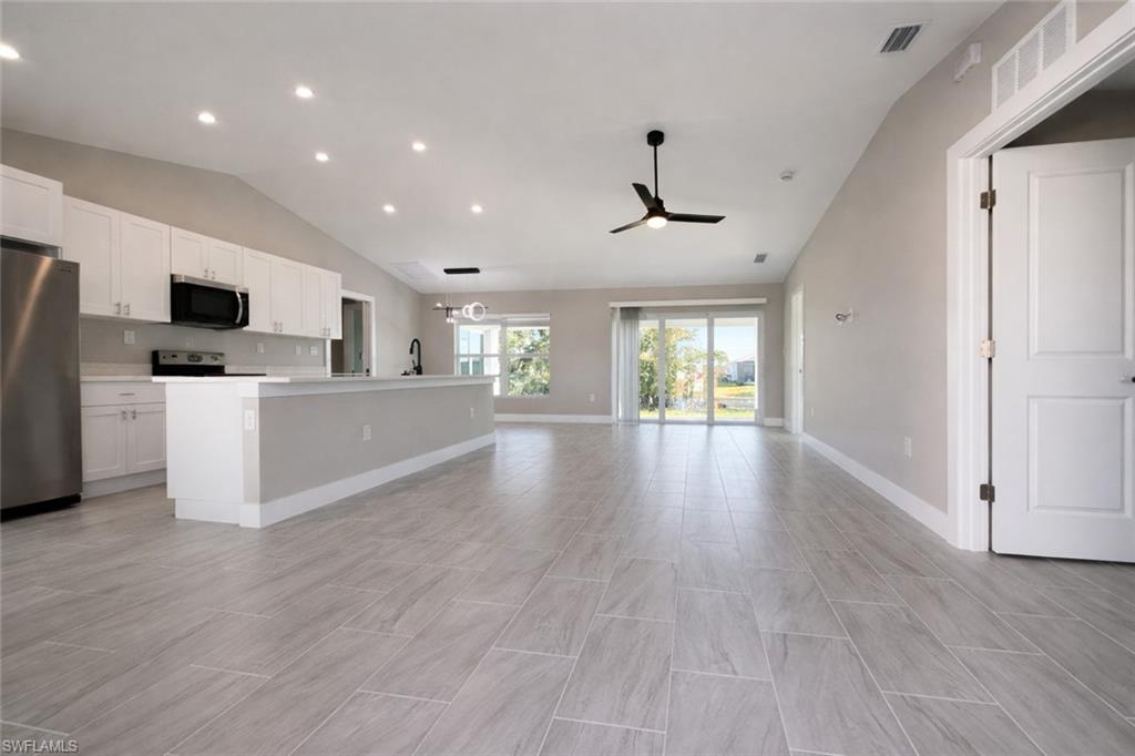 CAPE CORAL - Residential Lease