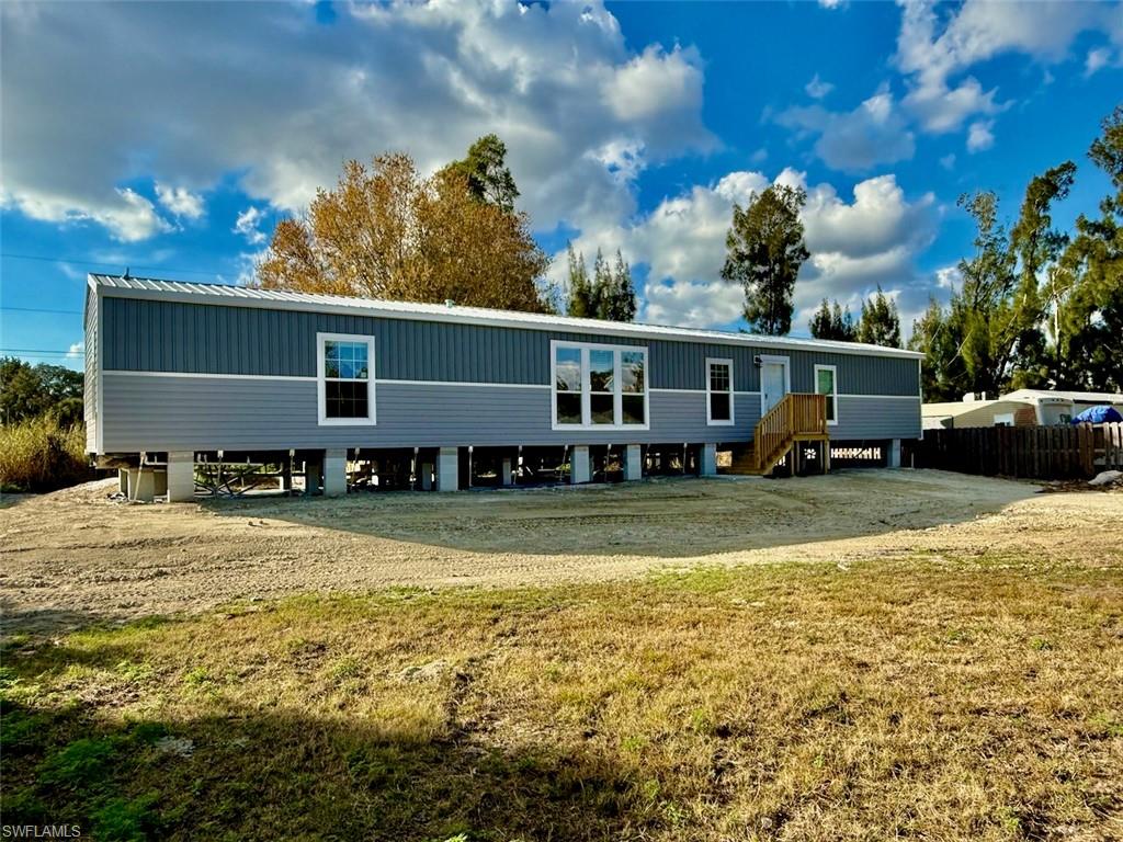 SUNCOAST ESTATE - Residential