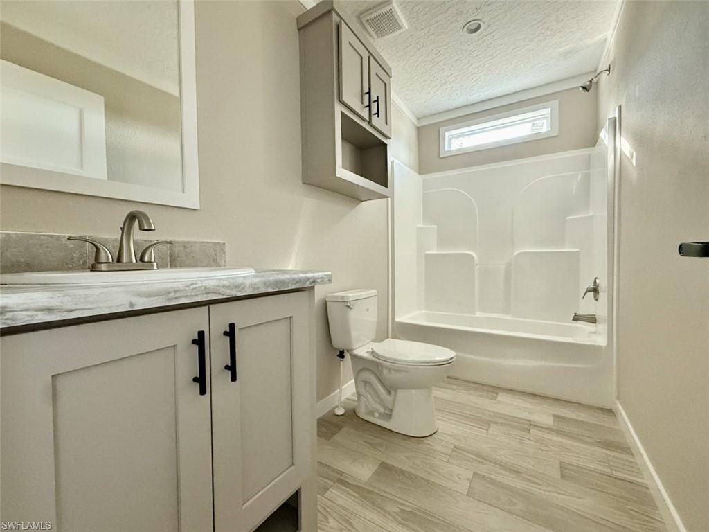 SUNCOAST ESTATE - Residential