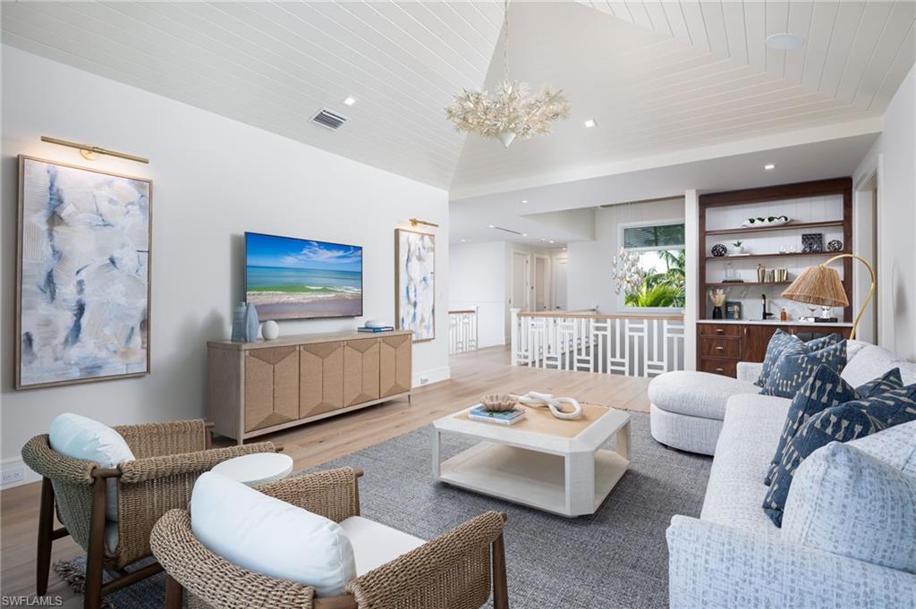 AQUALANE SHORES - Residential