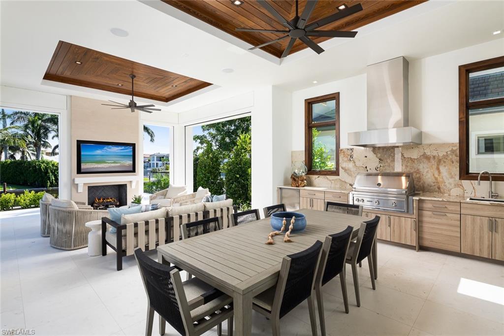 AQUALANE SHORES - Residential