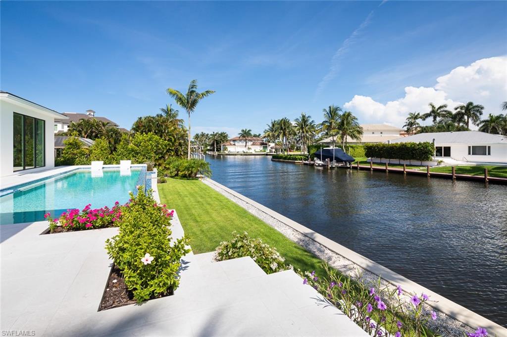 AQUALANE SHORES - Residential