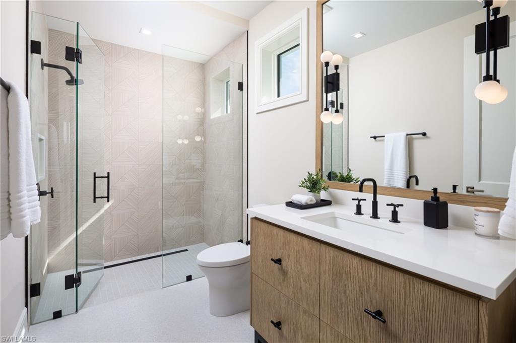 AQUALANE SHORES - Residential