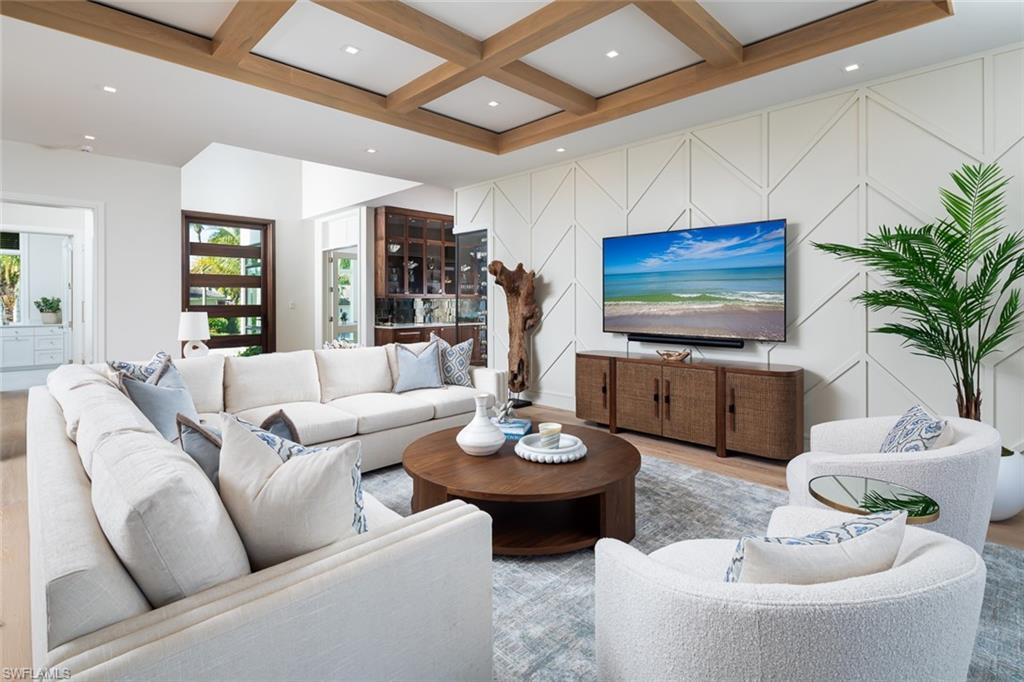 AQUALANE SHORES - Residential