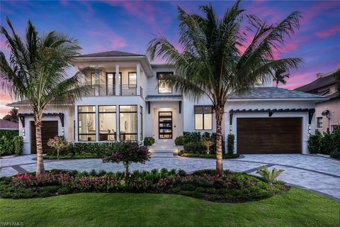 Photo of 625 21st AVE S, NAPLES, FL 34102 (MLS # 225069425)