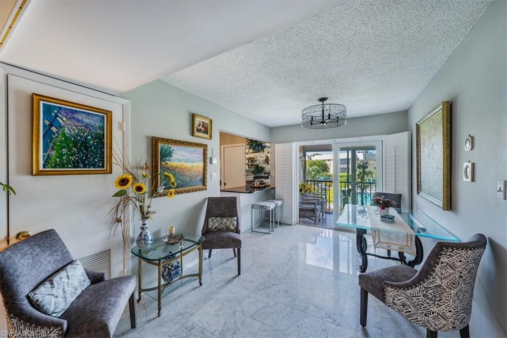 HIDDEN LAKE VILLAS - Residential