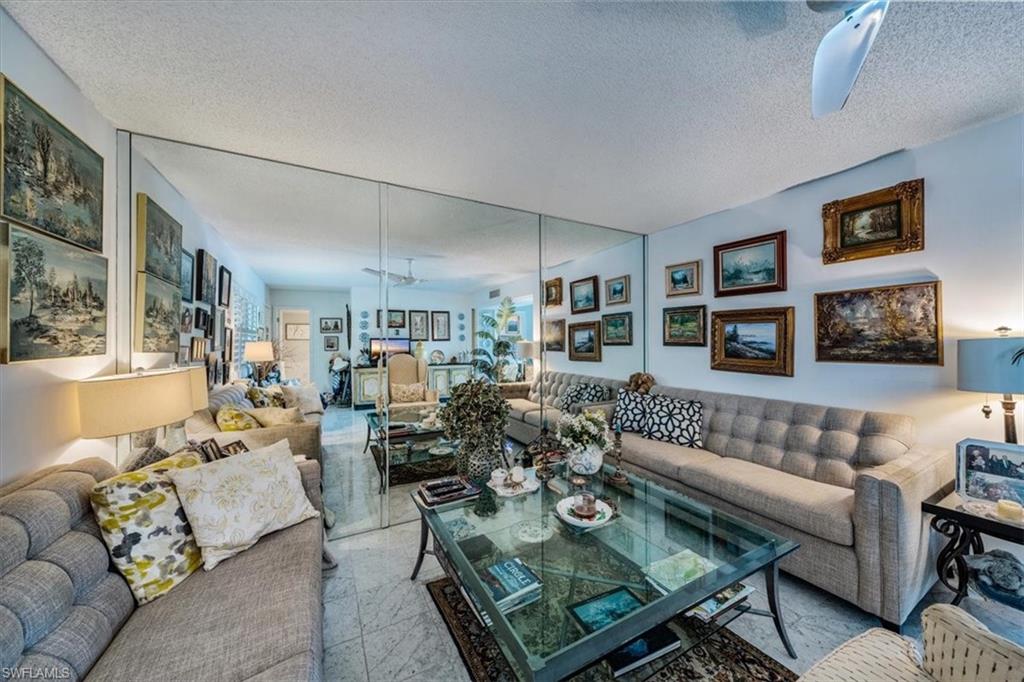 HIDDEN LAKE VILLAS - Residential