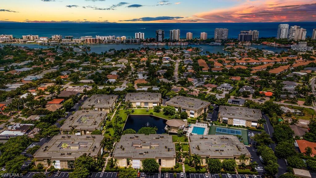 HIDDEN LAKE VILLAS - Residential