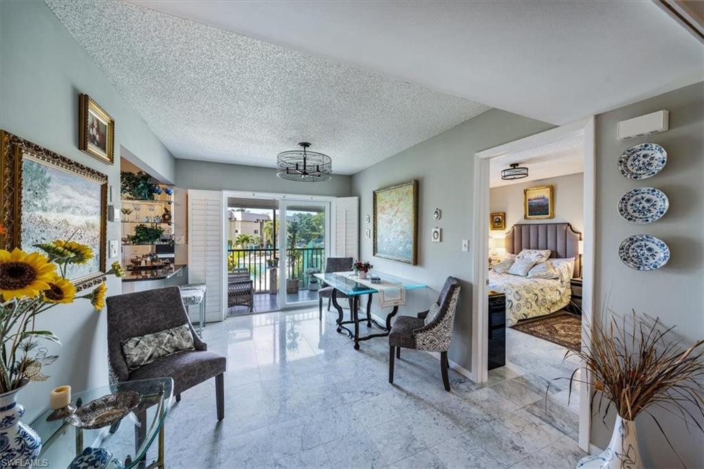 HIDDEN LAKE VILLAS - Residential