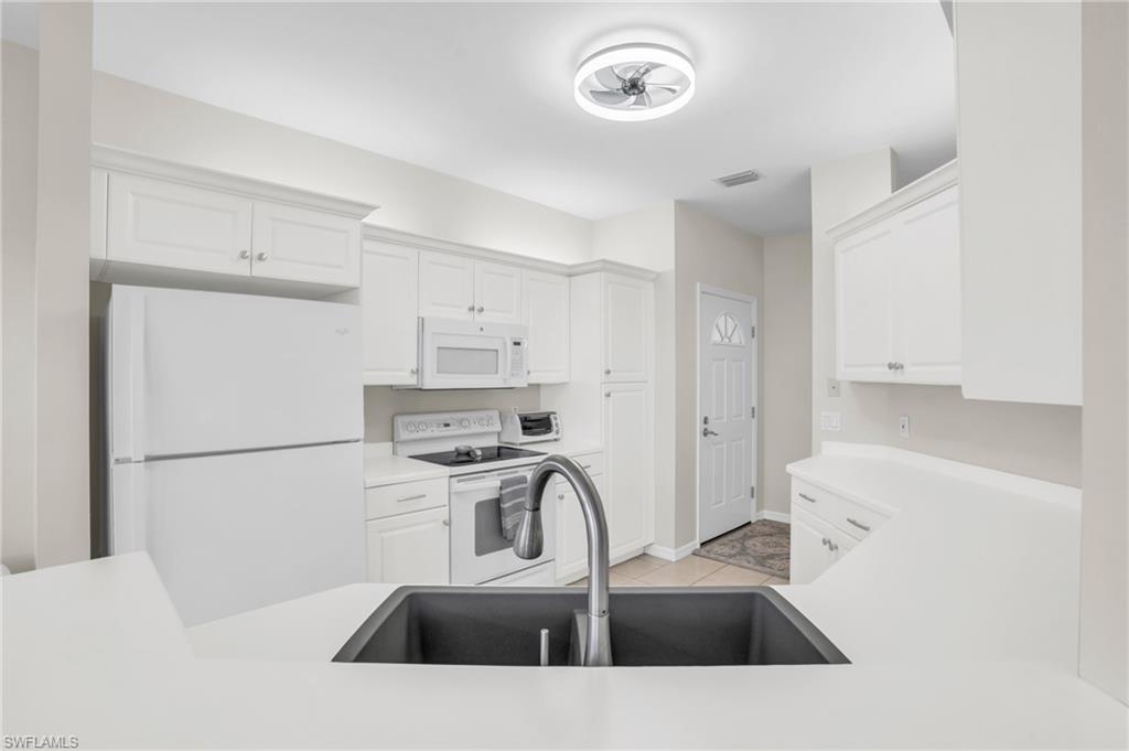 PINNACLE - Residential Lease