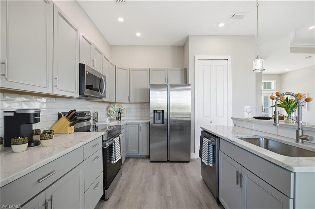 ST JUDE HARBORS - Residential