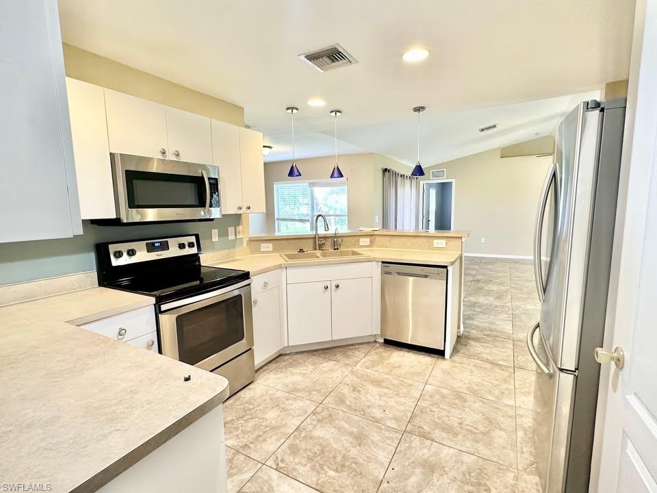 CAPE CORAL - Residential Lease