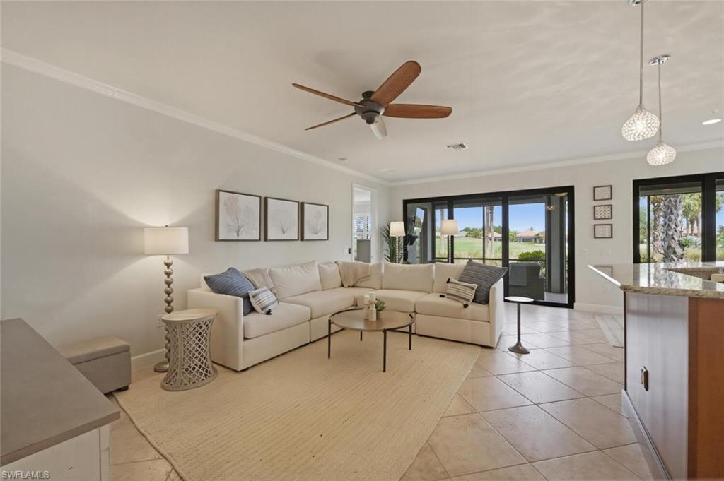 12049 Covent Garden CT 2001