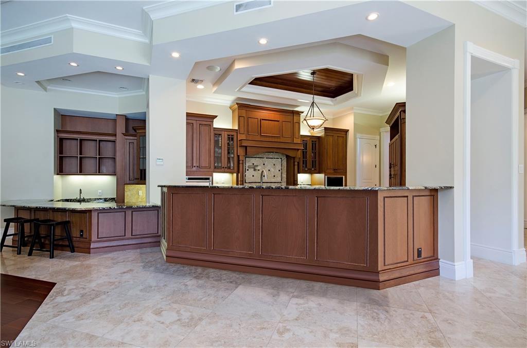 LIVINGSTON WOODS - Residential