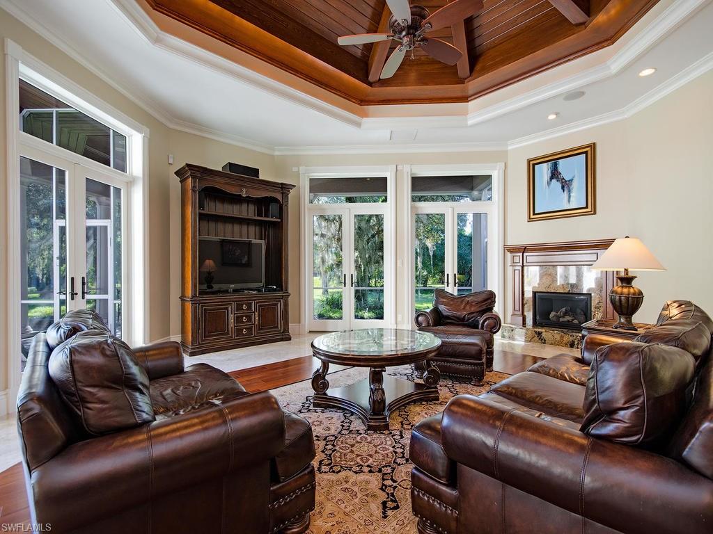 LIVINGSTON WOODS - Residential