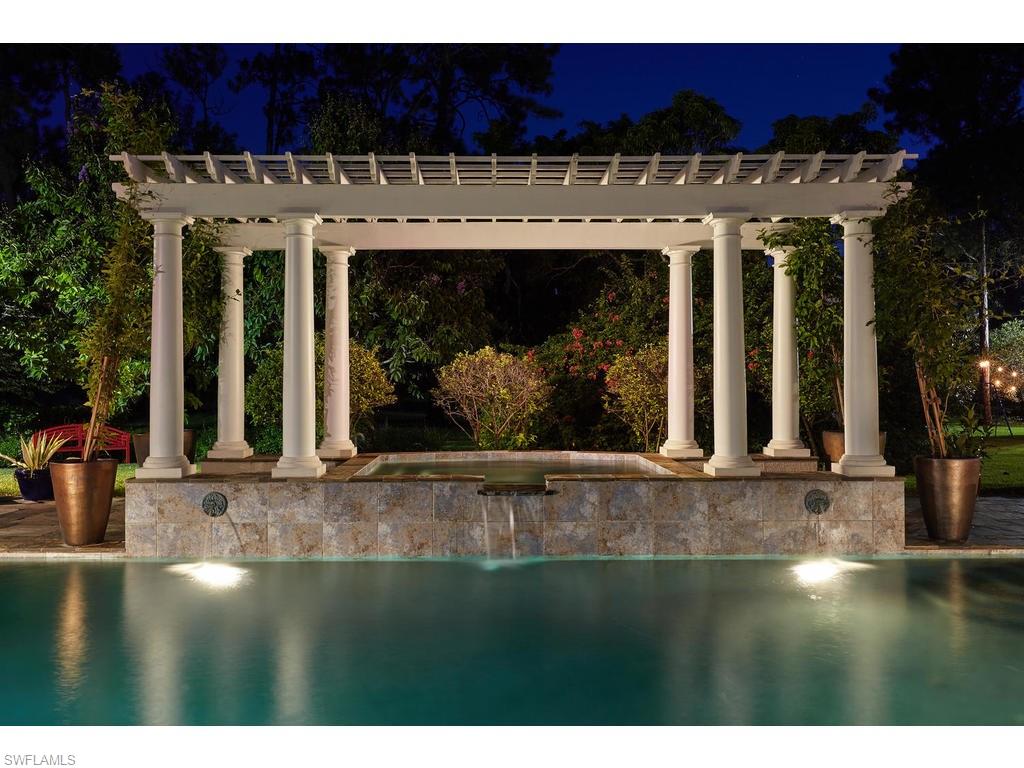 LIVINGSTON WOODS - Residential