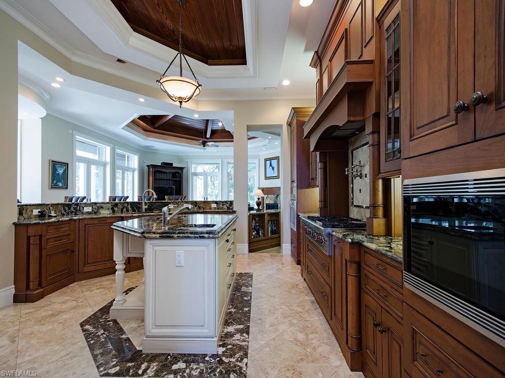 LIVINGSTON WOODS - Residential