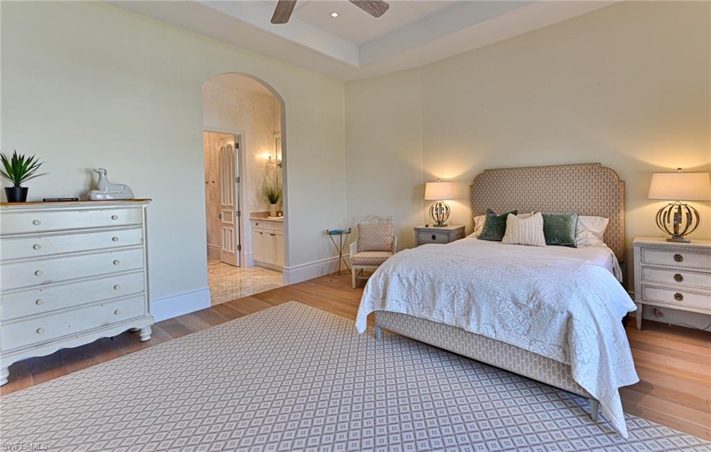 BAREFOOT BEACH - Residential