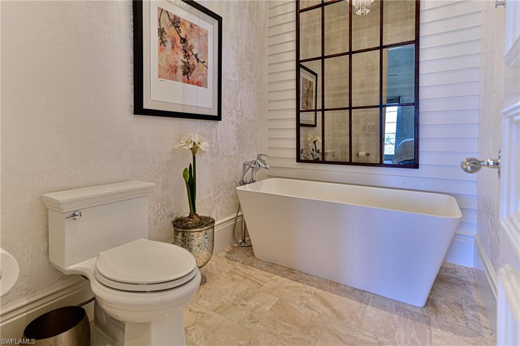 BAREFOOT BEACH - Residential