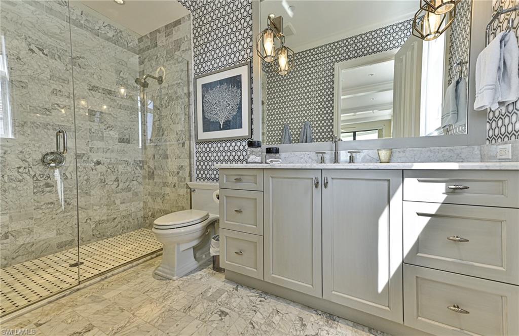 BAREFOOT BEACH - Residential