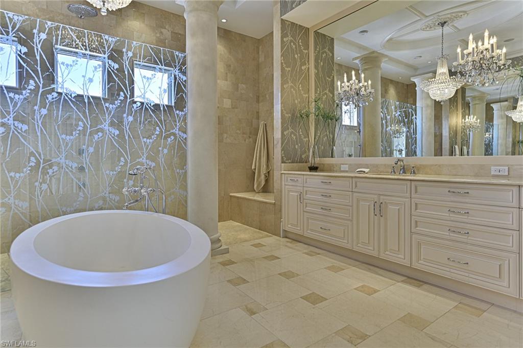 BAREFOOT BEACH - Residential