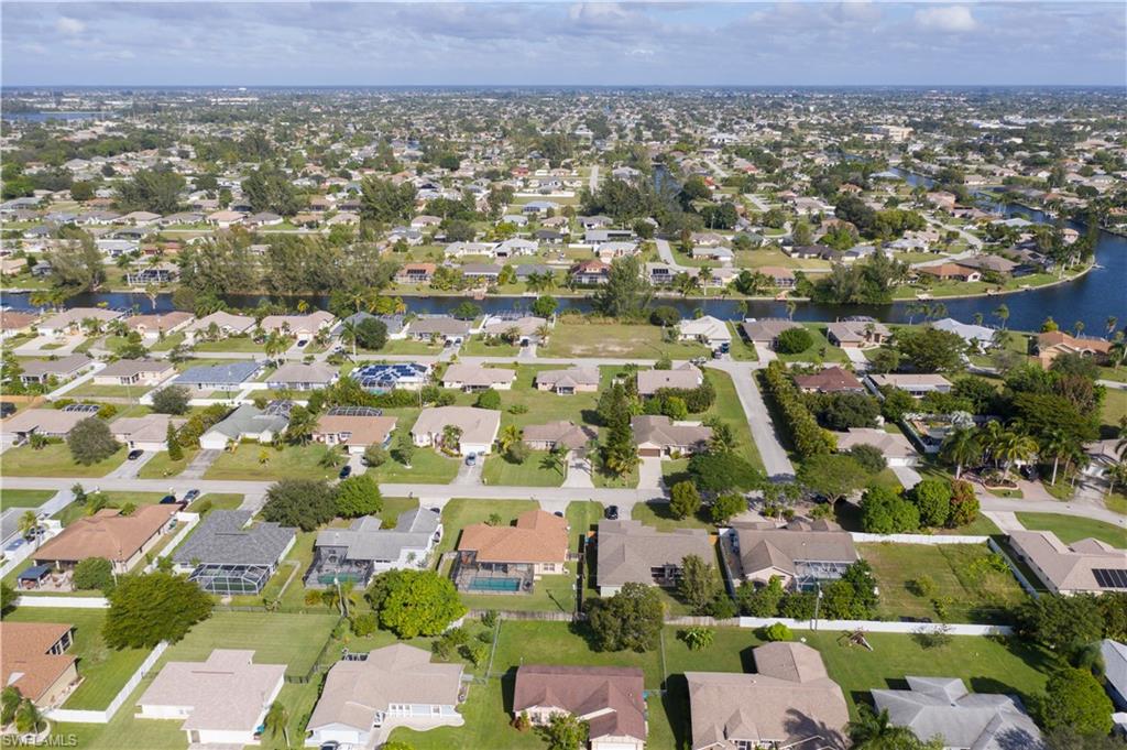 CAPE CORAL - Residential