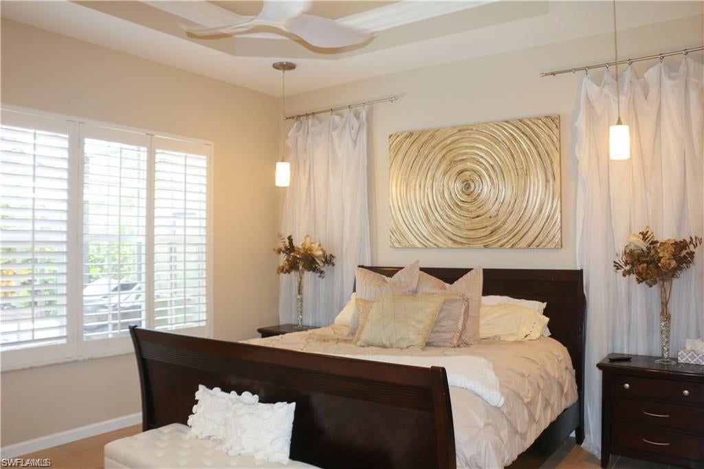 9109 Quartz LN