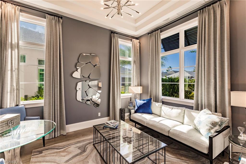 WINDWARD ISLE - Residential