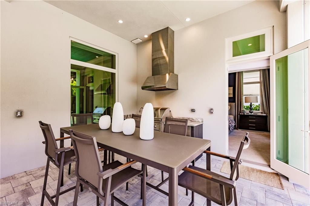 WINDWARD ISLE - Residential